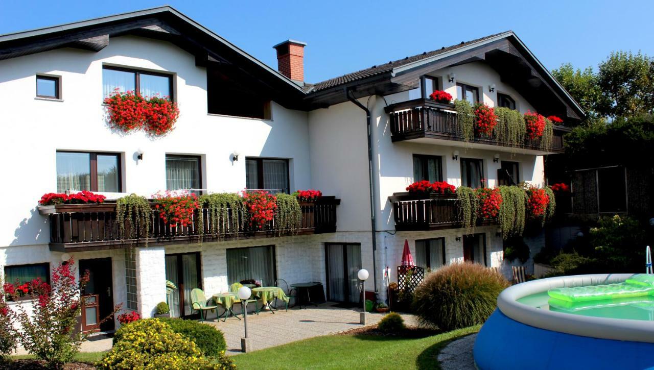 Garden Apartments Jansa ラドヴリツァ エクステリア 写真