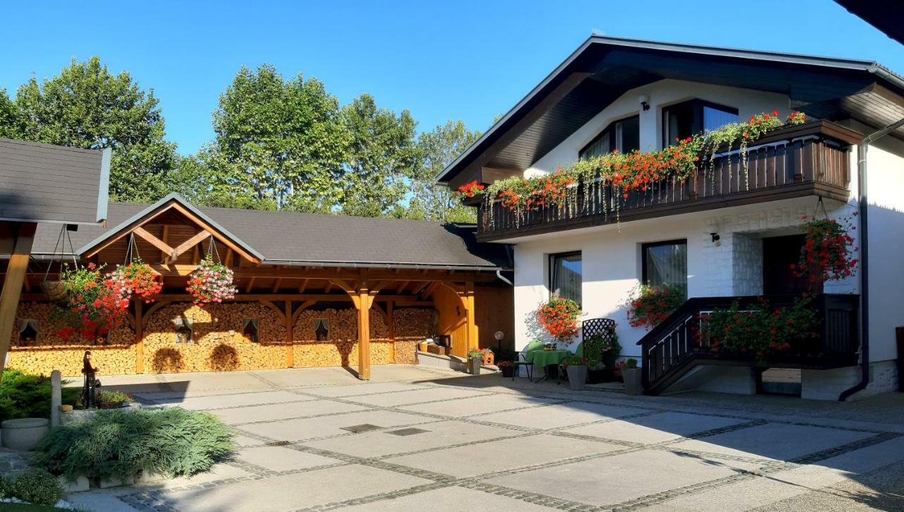 Garden Apartments Jansa ラドヴリツァ エクステリア 写真